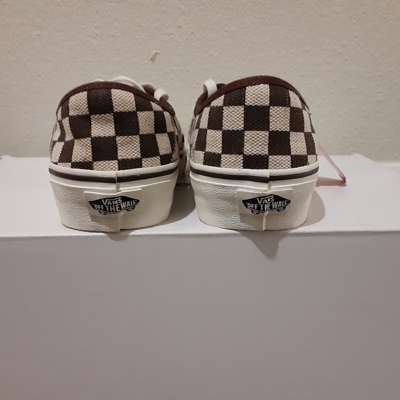 Vans - Picture 4 of 4